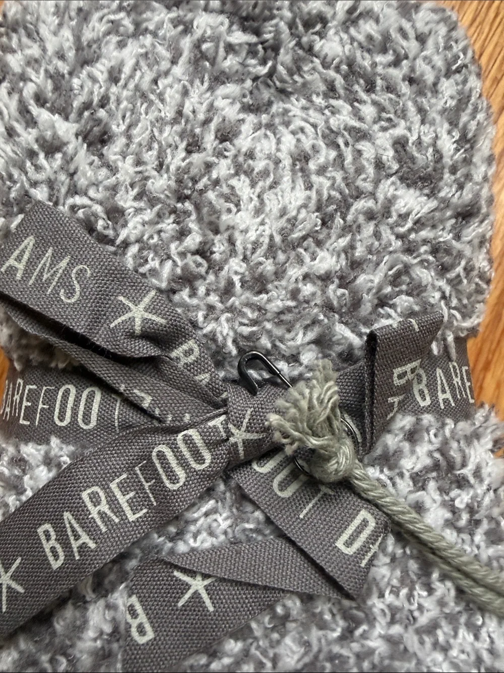 Barefoot Dreams Cozy Chic Graphite White Fuzzy Socks brand new with tags
